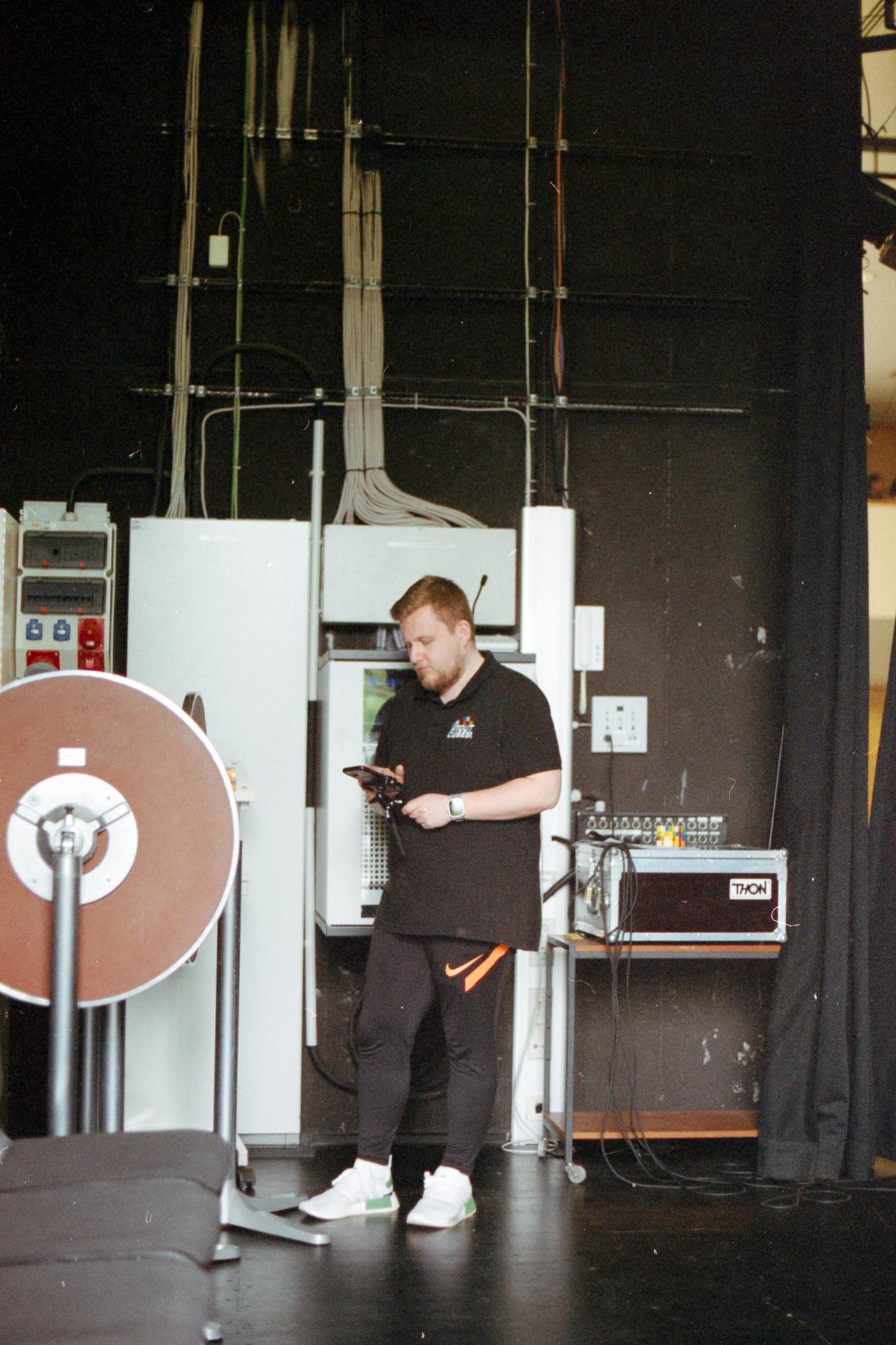 Thumbnail /2024 Comps/WWW 2024/ecn2_berlin_f2_21-positive.jpg