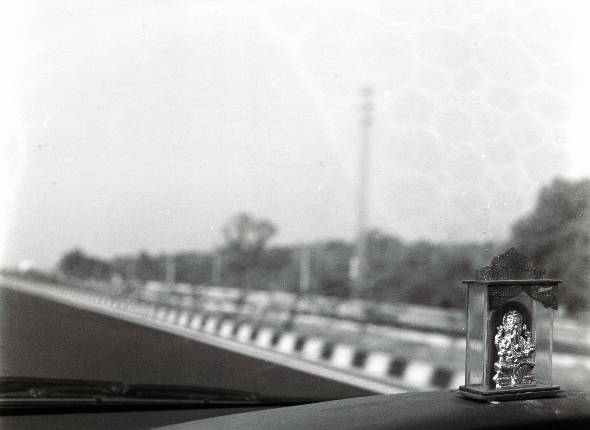 Thumbnail /2022 India/taxi_statue.jpg